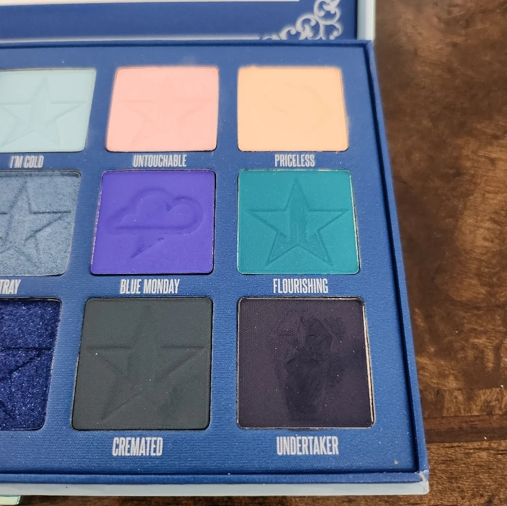 Jeffree Star Blue Blood Palette new